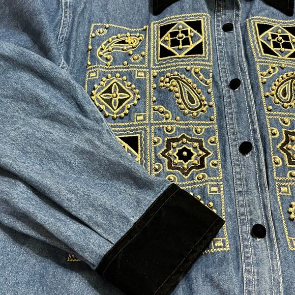 Notations Sport Women’s Cotton Chambray Button Top Plus Sz 1X Embroidered/Beads - Picture 5 of 7